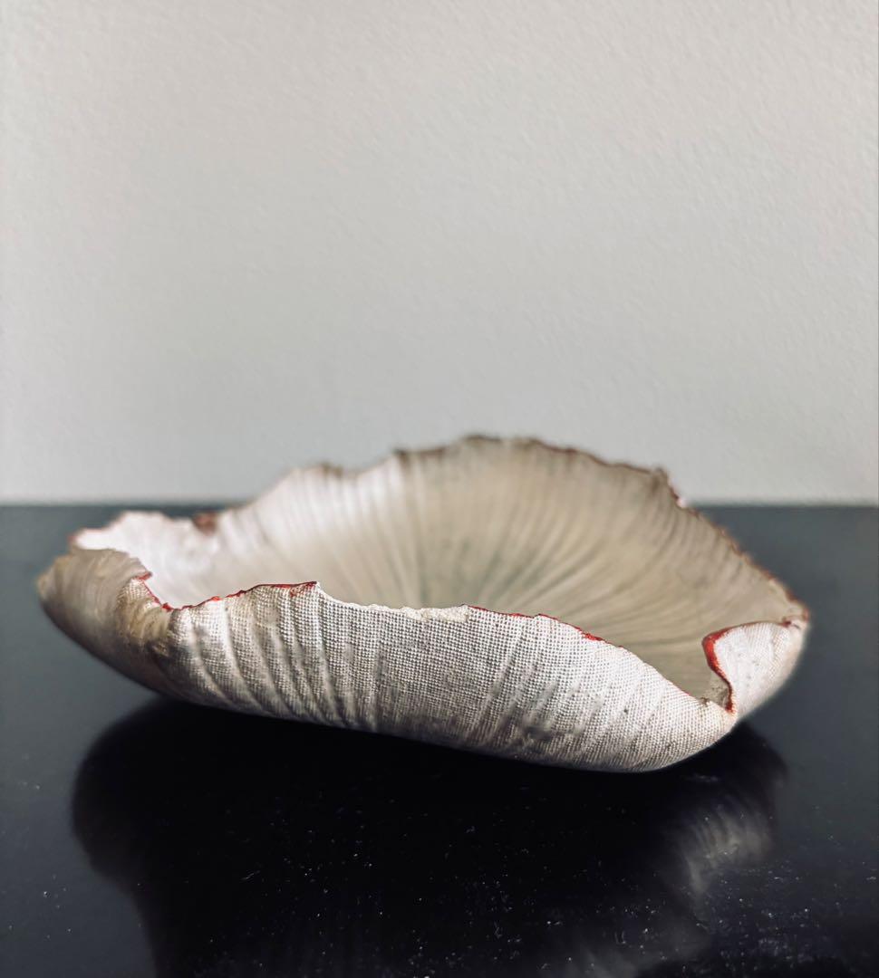 林みちよ　紅縁銀彩皿（No.3）　菓子皿　オブジェ　アート　茶道