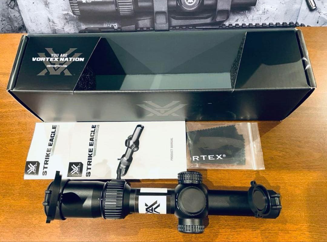 Vortex STRIKE EAGLE 1-8X24 SFP ライフル スコープ