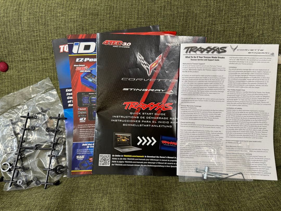 トラクサス　コルベット　スティングレイ　C8 RTR