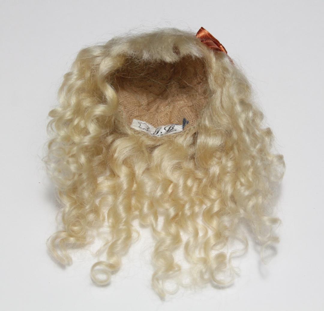 ◎新品【頭囲17cm】モヘア　ウィッグ　ビスクドール 人形用　ウイッグ