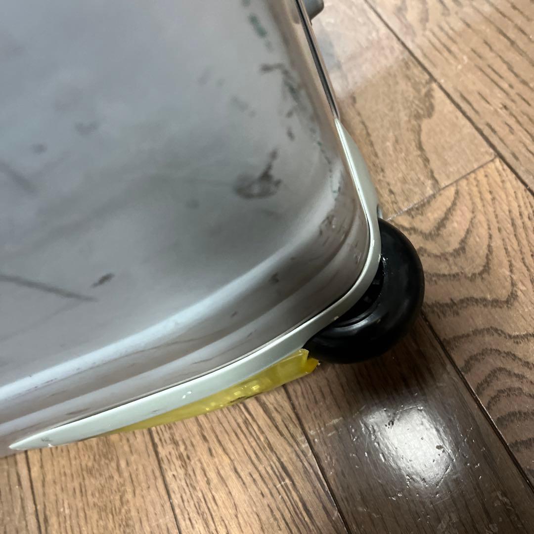 【廃盤品】頑丈です！シンプル構造　ゼロハリバートン　アルミ製キャリーケース