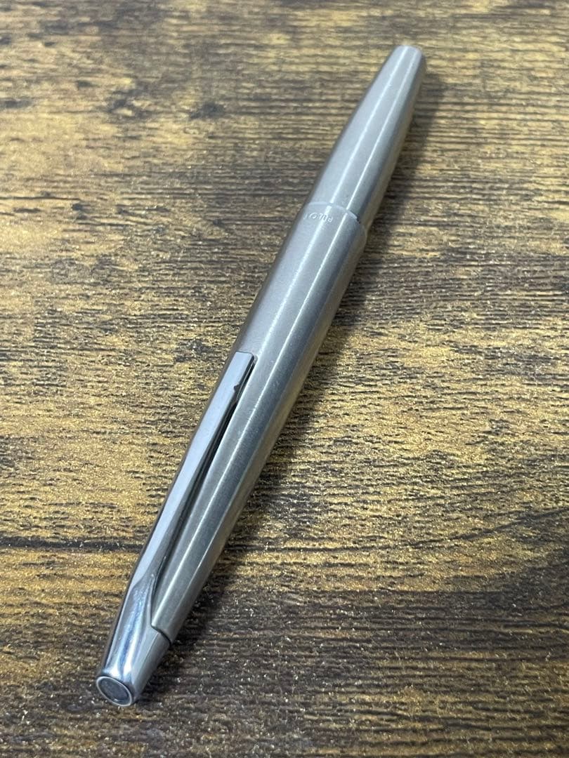 試筆のみ　1975年製　ペン先軸一体型　字幅F　ミュー　万年筆　H1175