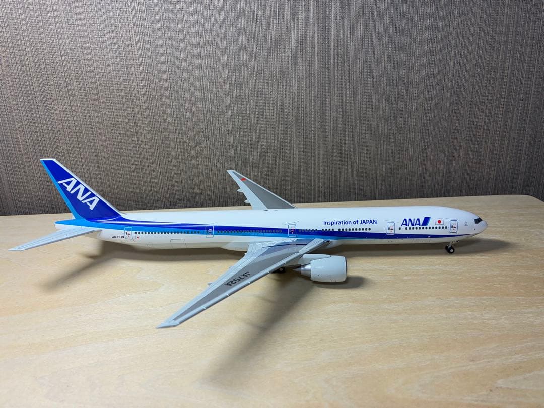 全日空商事 777-300 1/200 非ER 国内線仕様機