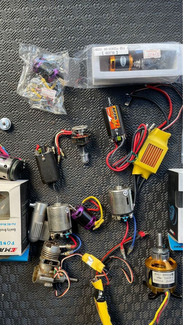 EMAX KV-2200 ブラシレスモーターセット「ジャンク」