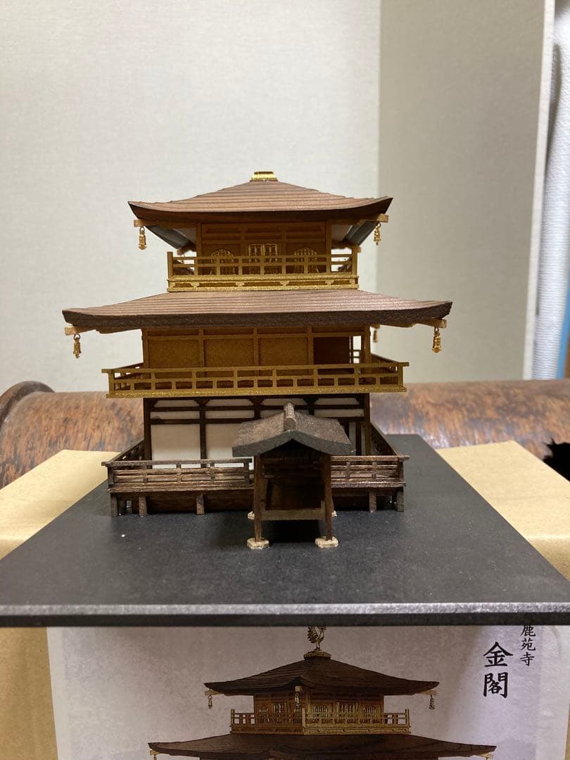 日本の伝統的な建物模型　金閣寺　小林工芸　完成品