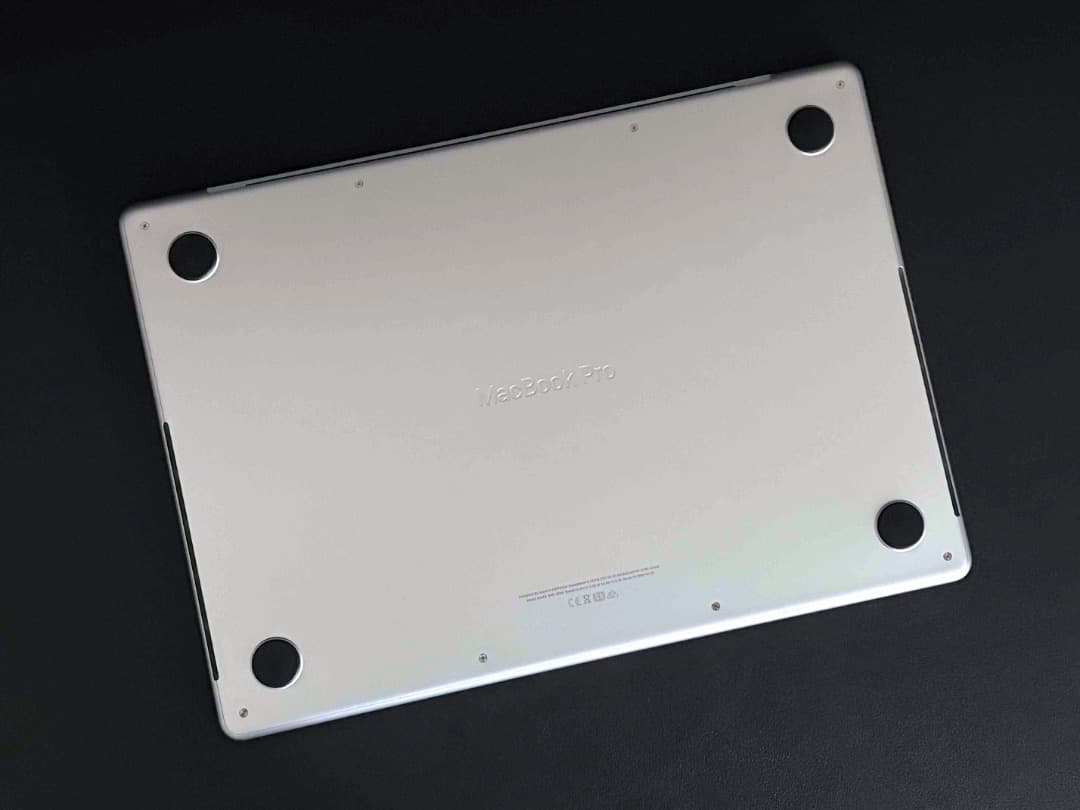 【美品】MacBook Pro 14インチ M1 Proチップ 32GB 1TB