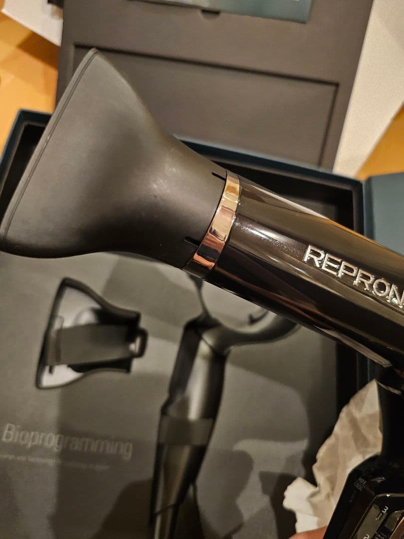 REPRONIZER 4D Plus ヘアドライヤー ブラック