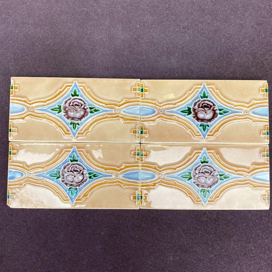 ハンドメイド日本製アンティークマジョリカタイル⑨Ａ４枚セット　プラナカンタイル