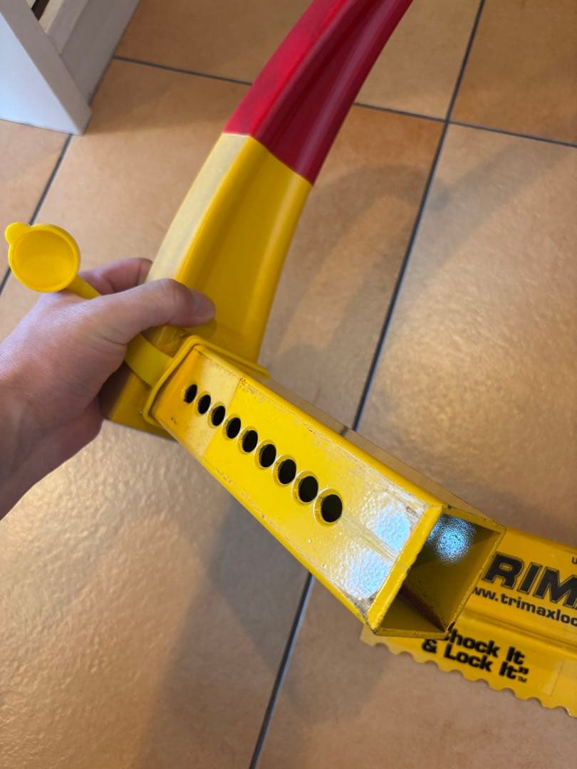 TRIMAX タイヤホイールロック TCL75 ランドクルーザー　中古