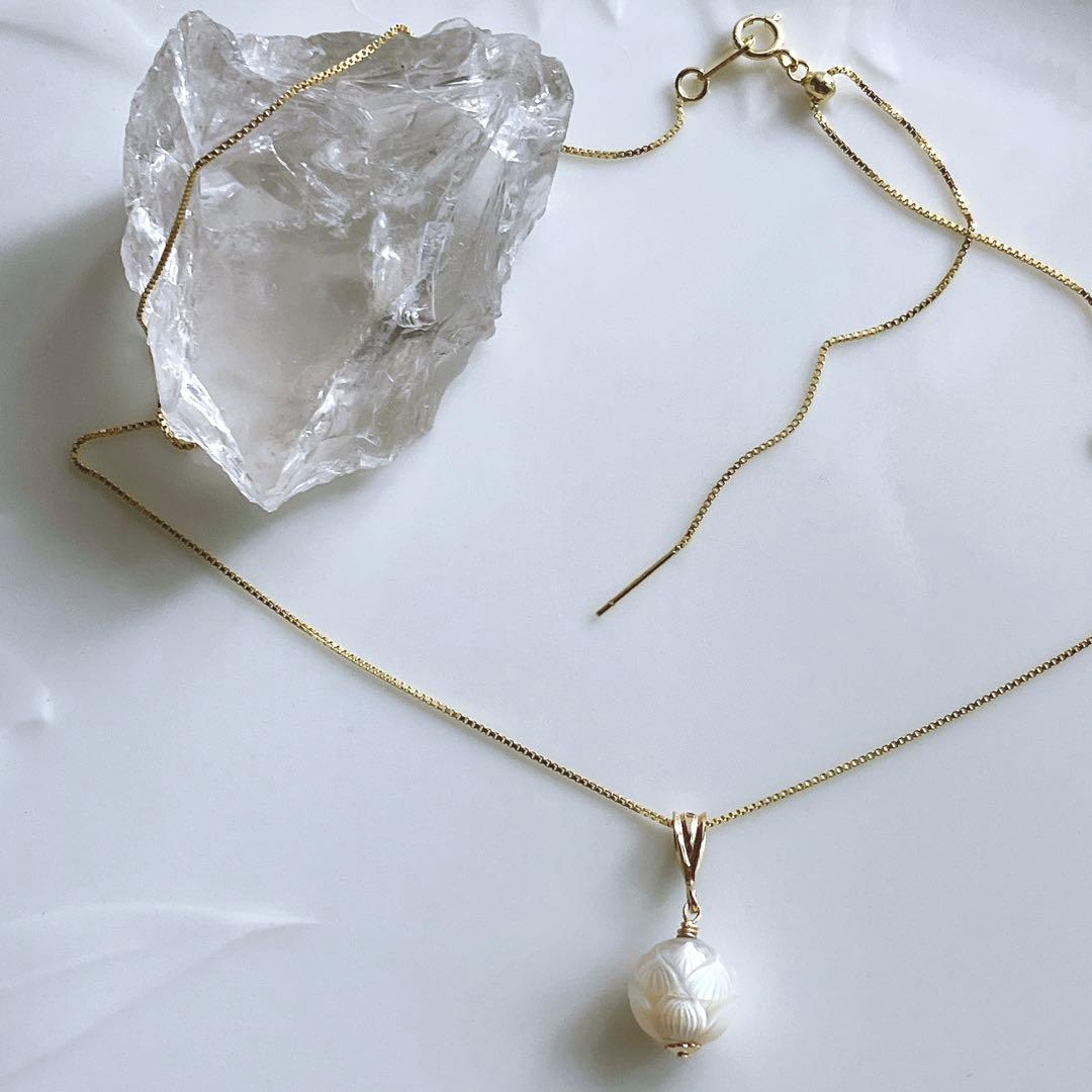 うぐいす◆1点物✧希少✧白蝶真珠ネックレス✧蓮カービング