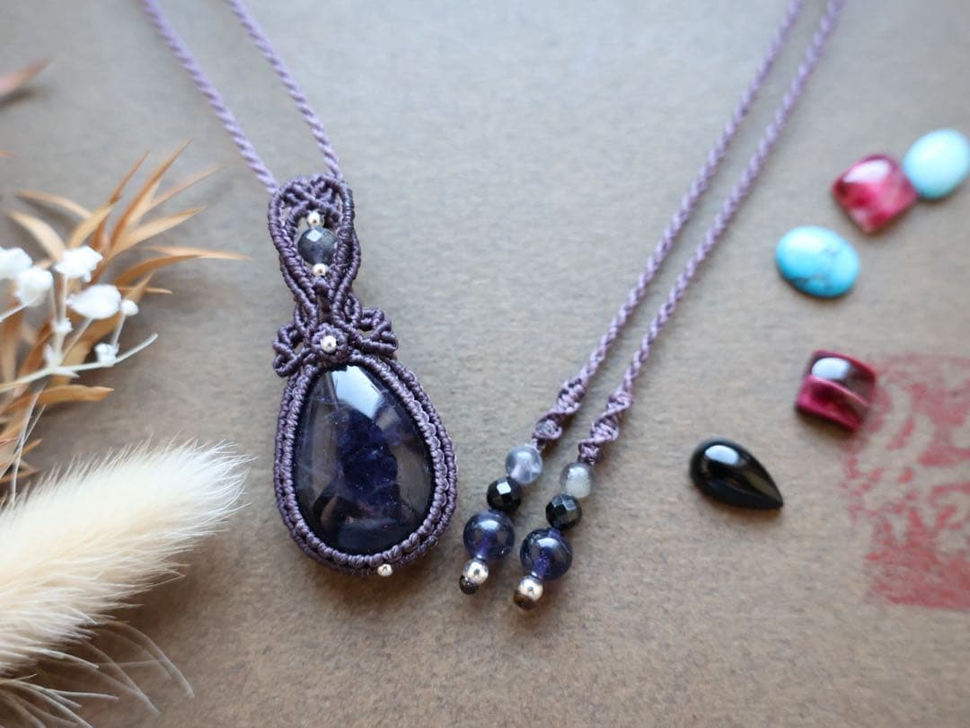 えじもっこ アイオライト　クンツァイト　マクラメ　ネックレス