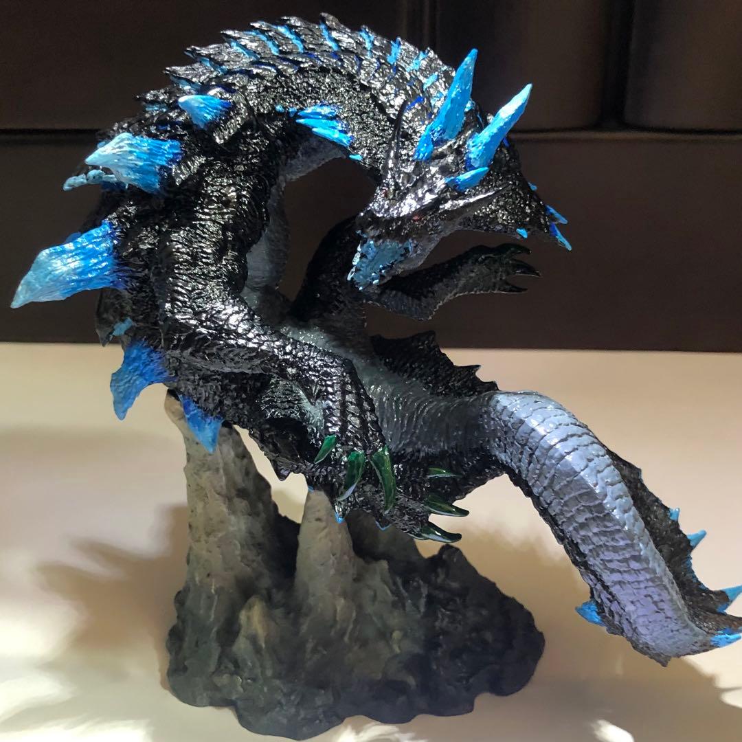 塗装済み ラギアクルス希少種 クリエイターズモデル フィギュア