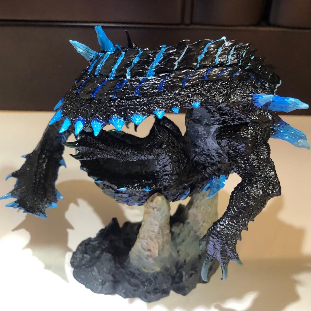 塗装済み ラギアクルス希少種 クリエイターズモデル フィギュア