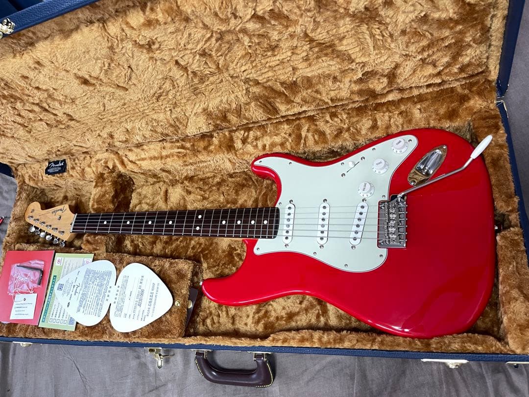 安藤 Fender Hybrid II Stratocaster