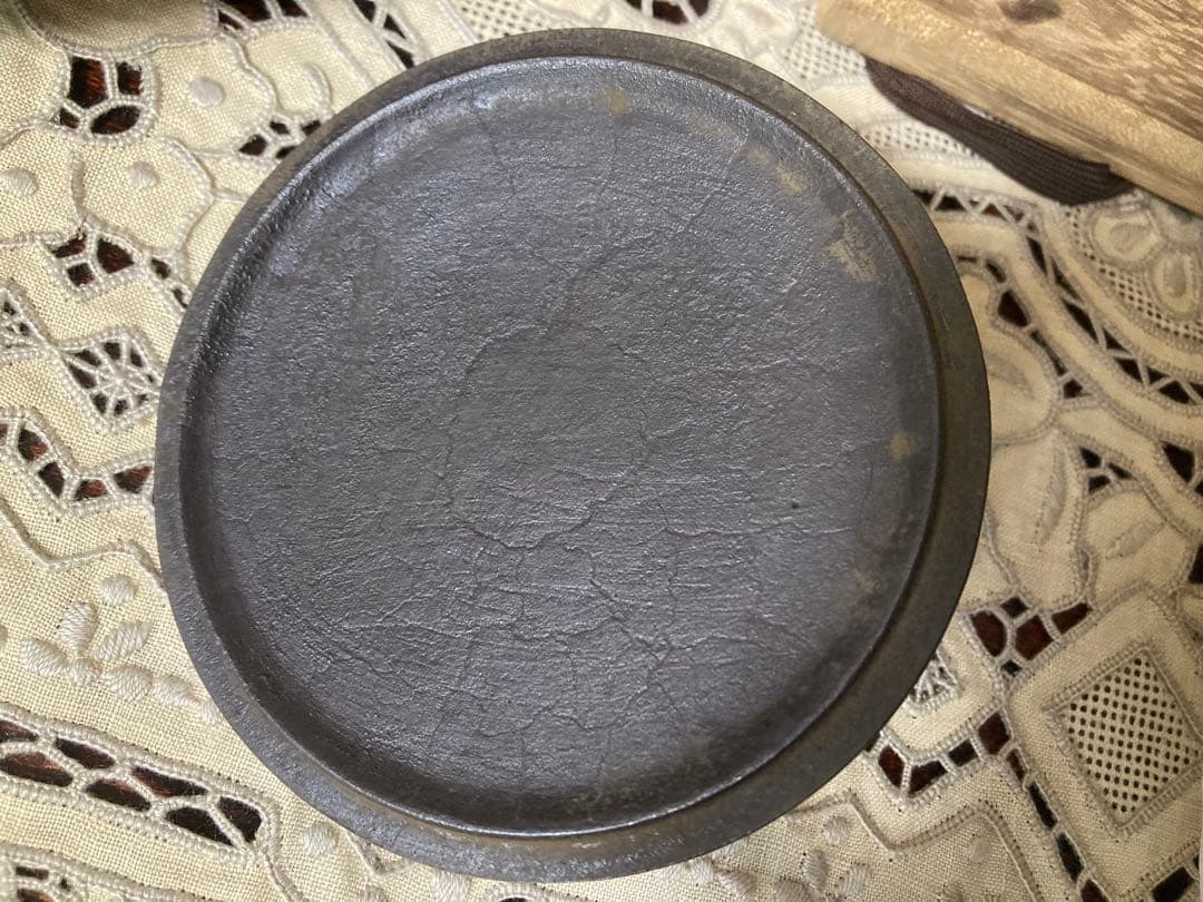 南部鉄器工房OITETSU （宝鉄堂）伝統工芸士　及川鉄作　平壺形鹿踊鉄瓶