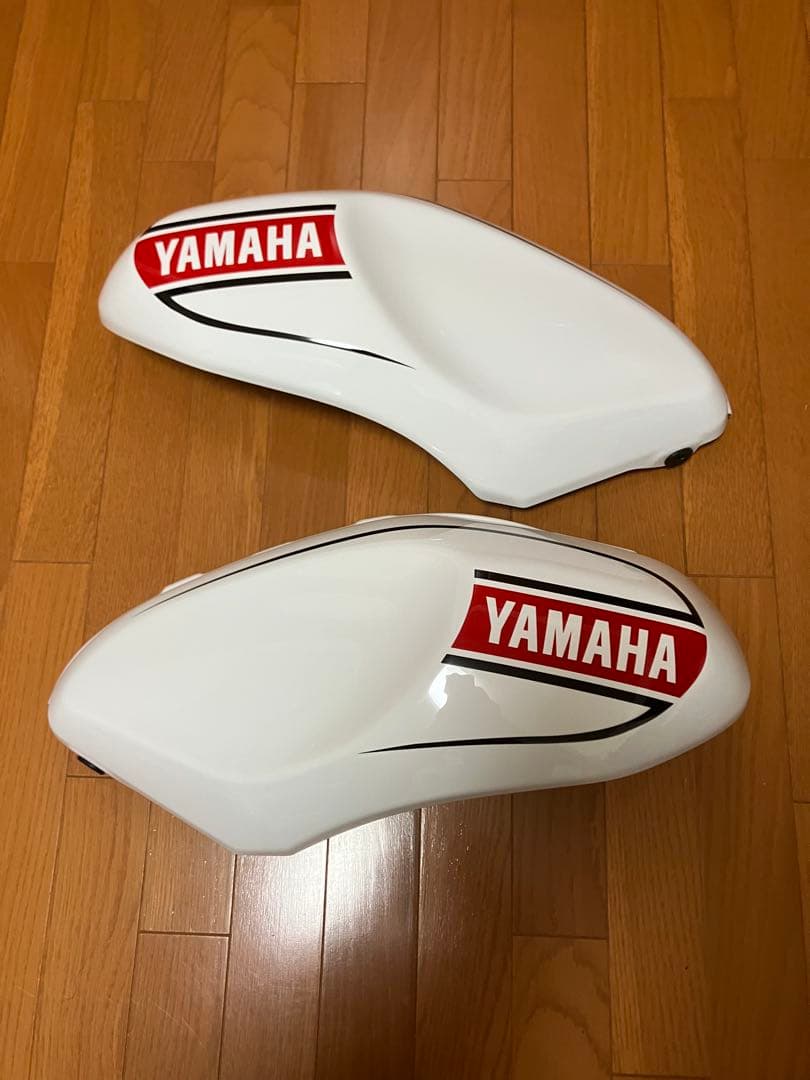 XSR900 外装　オーセンティック