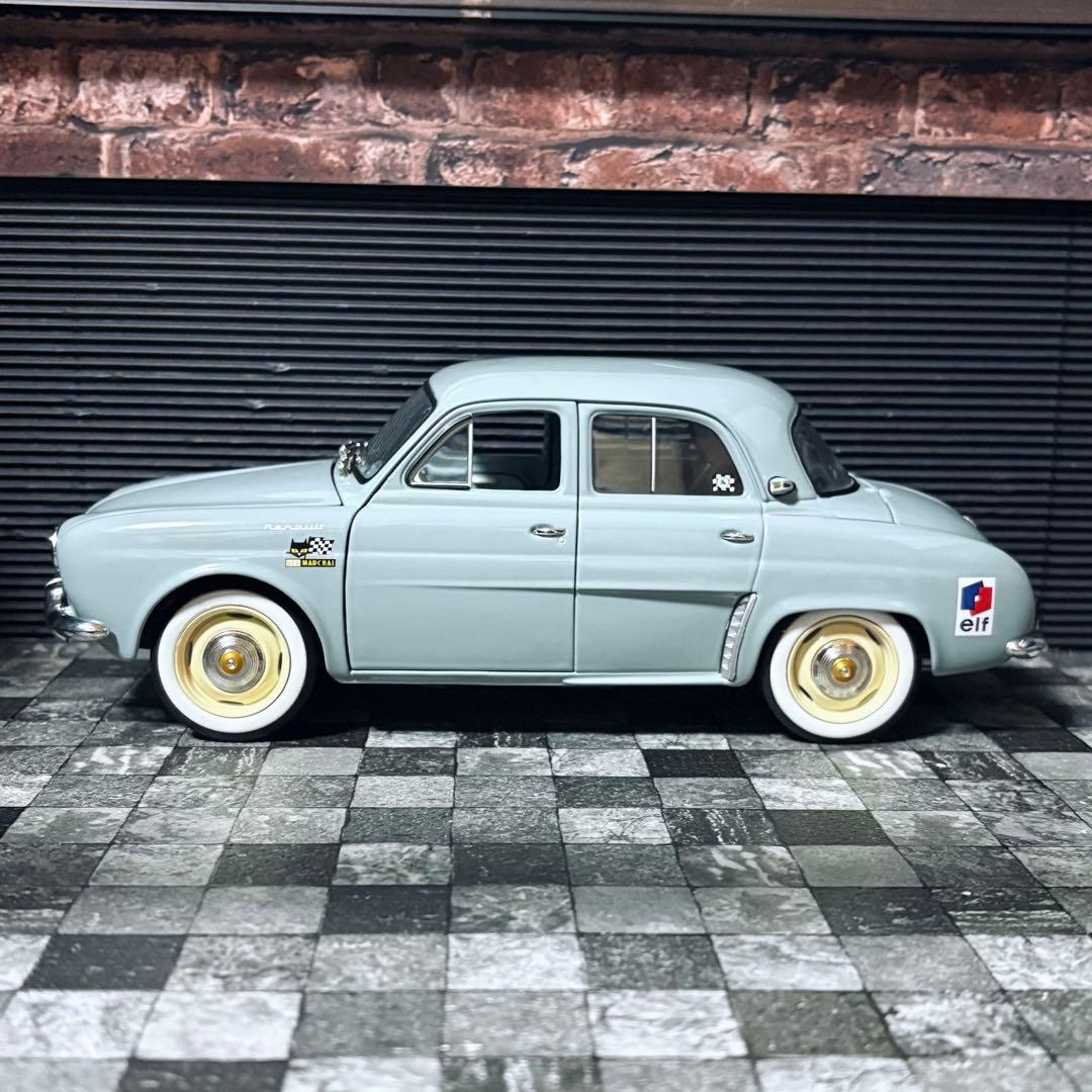 ワンオフカスタム 1/18 NOREV ルノー ドーフィン 1958