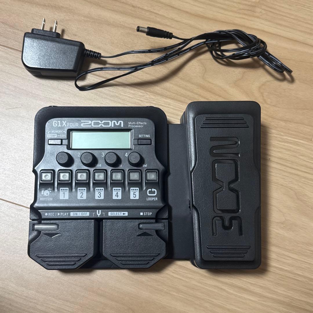 ZOOM G1X FOUR マルチエフェクトプロセッサー