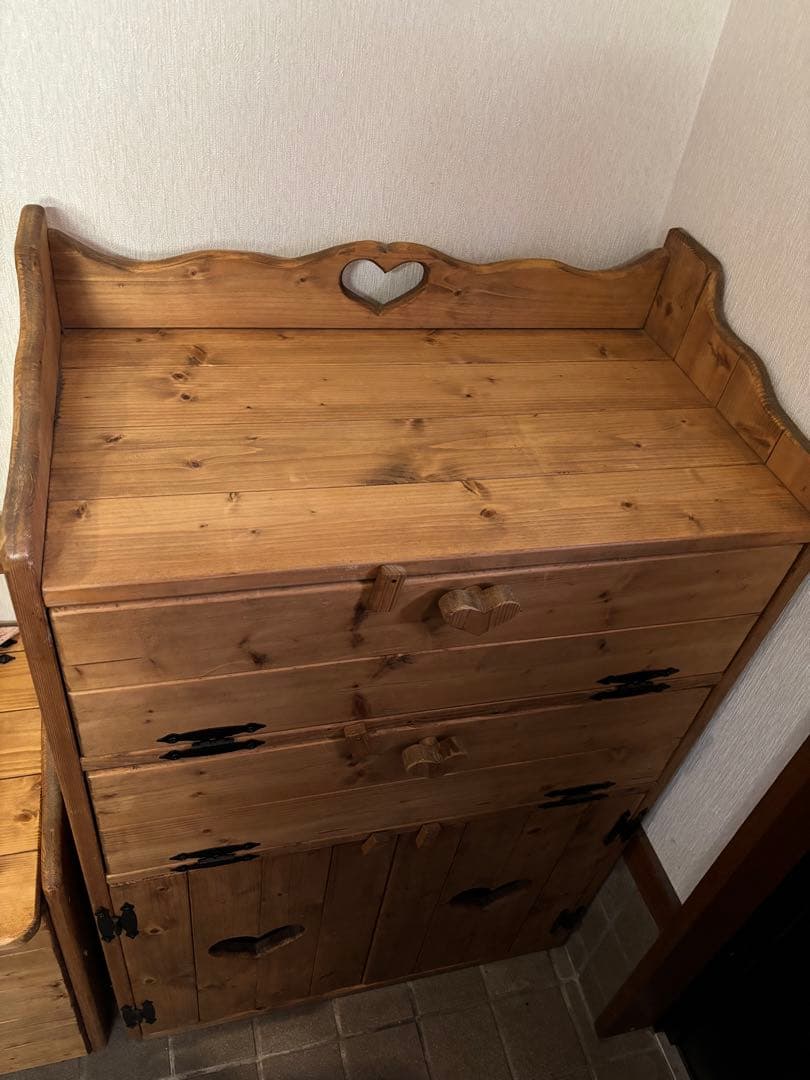 大幅値下げ‼️【美品】木製ハート型収納家具 カントリー調 シューズボックス