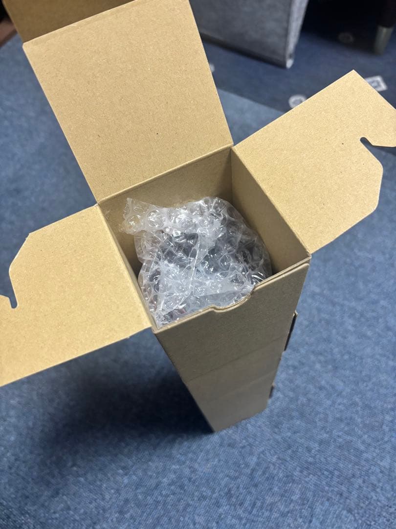 十六夜アキ & ブラックローズドラゴン プレイマット