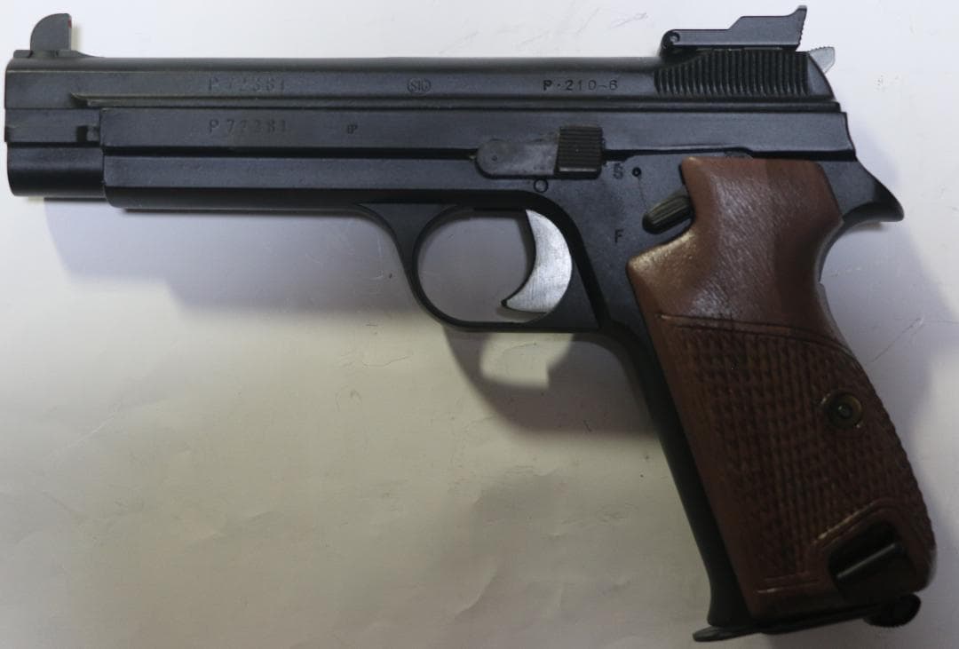 超希少タイトー製ＨＷ樹脂 モデルガン SIG　Ｐ２１０カスタム　SPG合法品