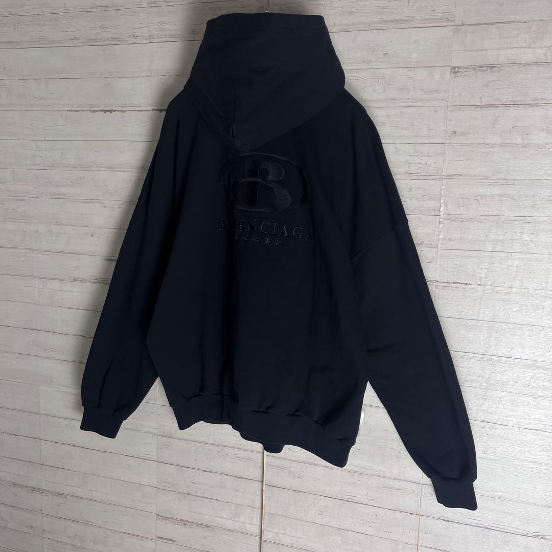【最高級・入手困難】 バレンシアガ 刺繍ロゴ ユニセックス 完売サイズ パーカー