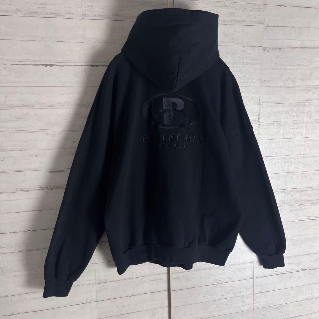 【最高級・入手困難】 バレンシアガ 刺繍ロゴ ユニセックス 完売サイズ パーカー