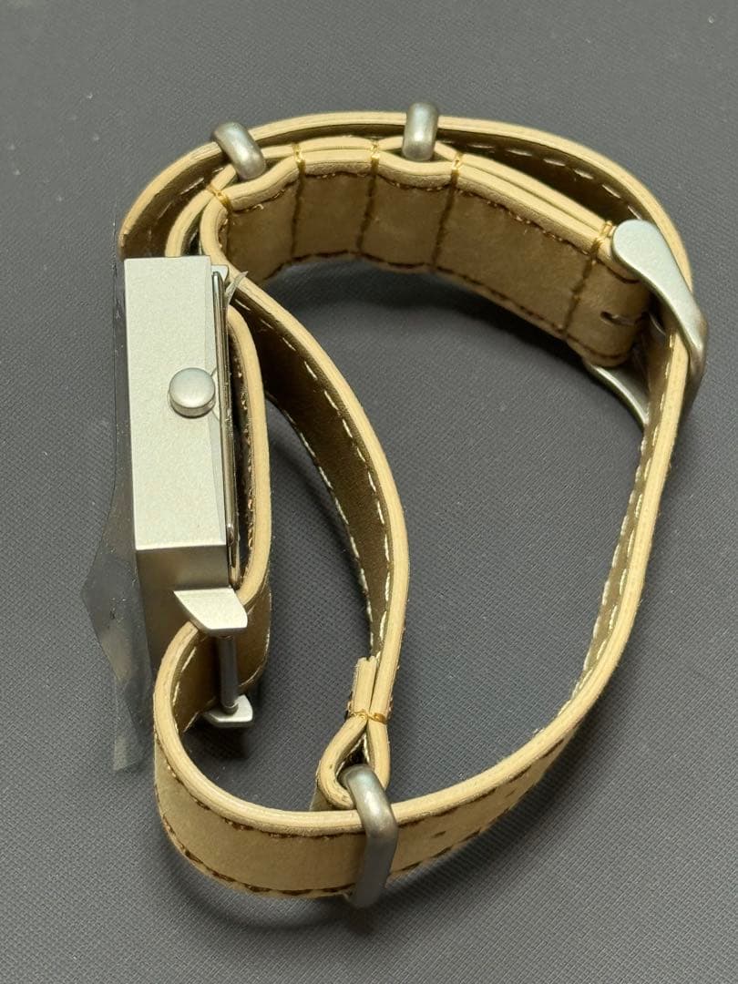 ダンボー モデル　リストウォッチ 腕時計