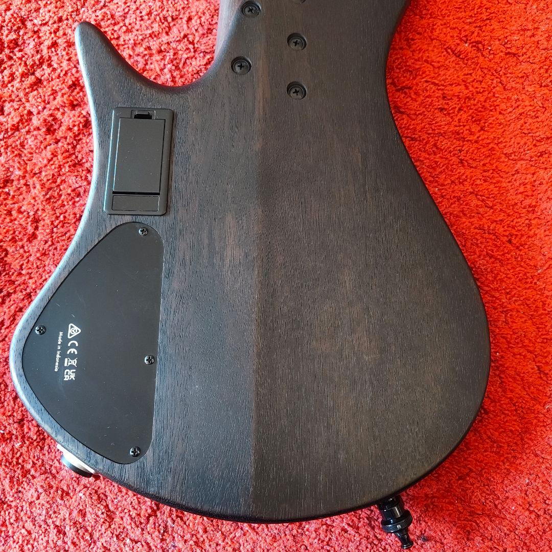 EHB1506MS　ヘッドレス　6弦ベース