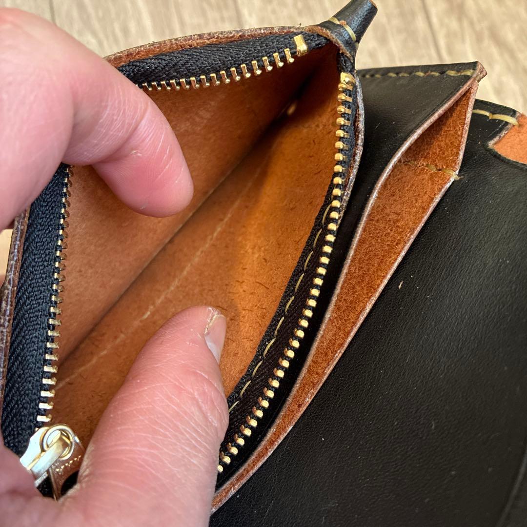 【茶芯ブラック】トラッカーウォレット　ミドル　真鍮　お札を折らずに収納　タイプA