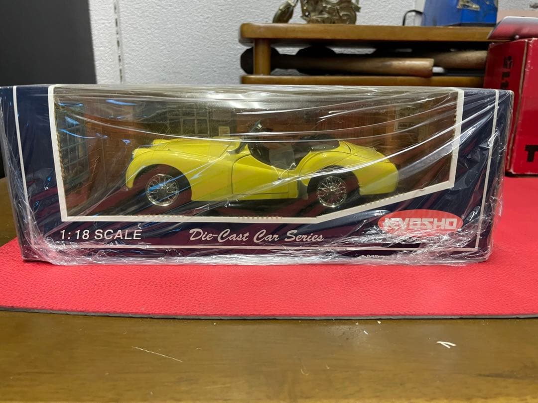 京商　トライアンフ