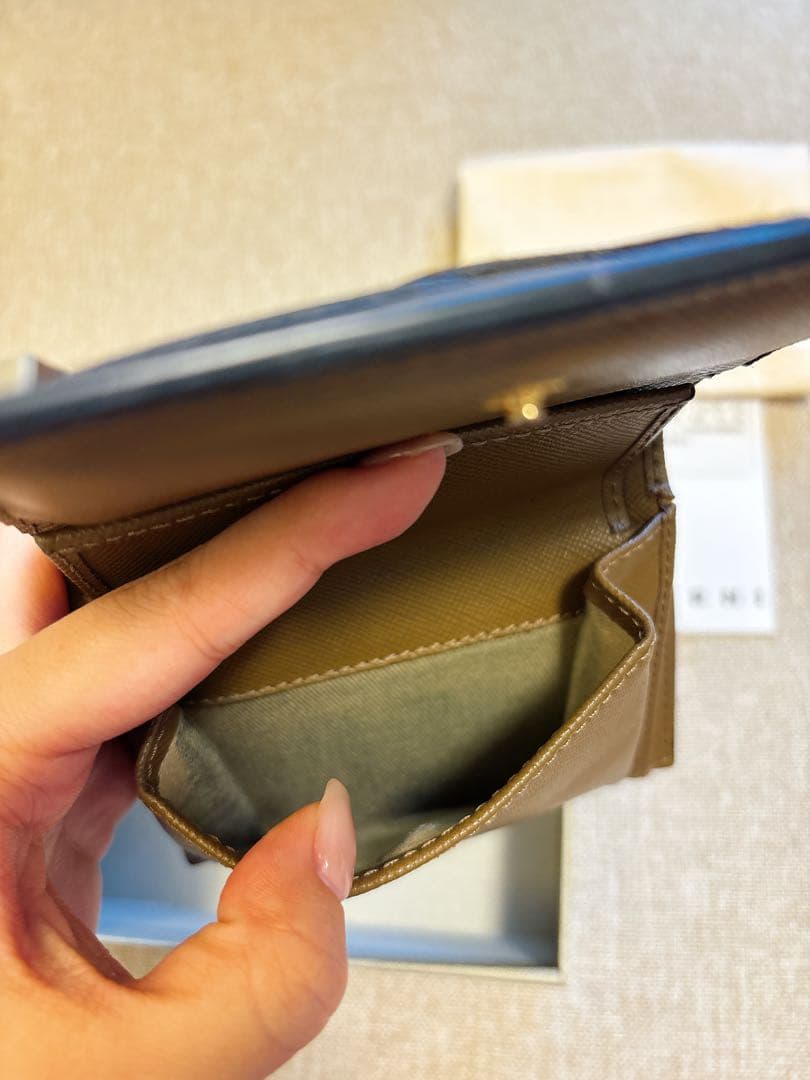 MARNI ブラウン 二つ折り財布