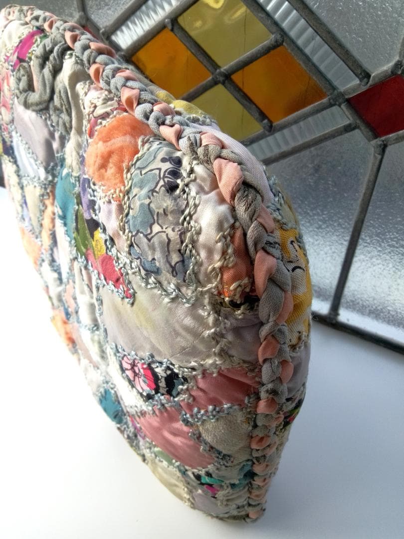 クレイジーキルトのポットコゼ　ヴィクトリアンデザイン　from ENGLAND