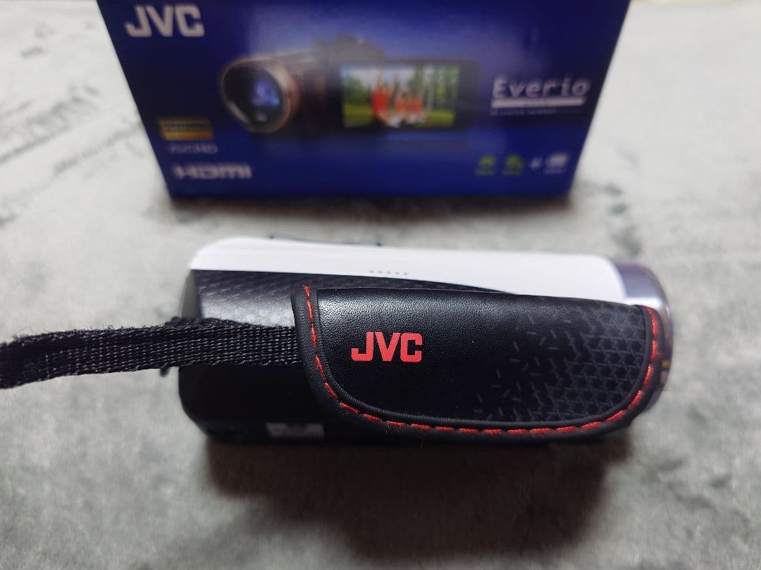 JVC Everio GZ-F117-w ビデオカメラ 本体