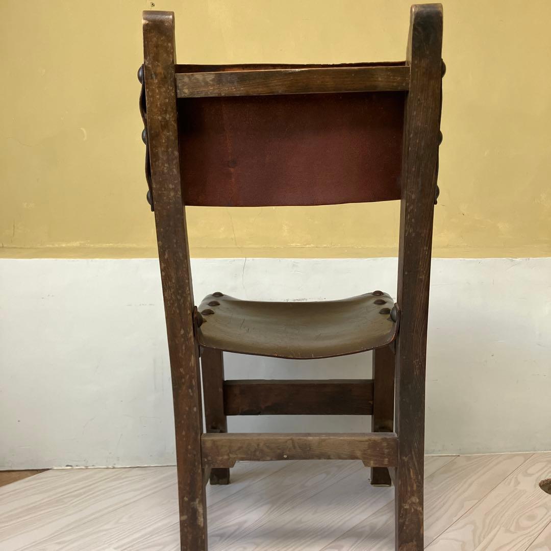 アンティーク彫刻入りダークブラウン木製椅子イギリスヴィンテージスタッズレザー