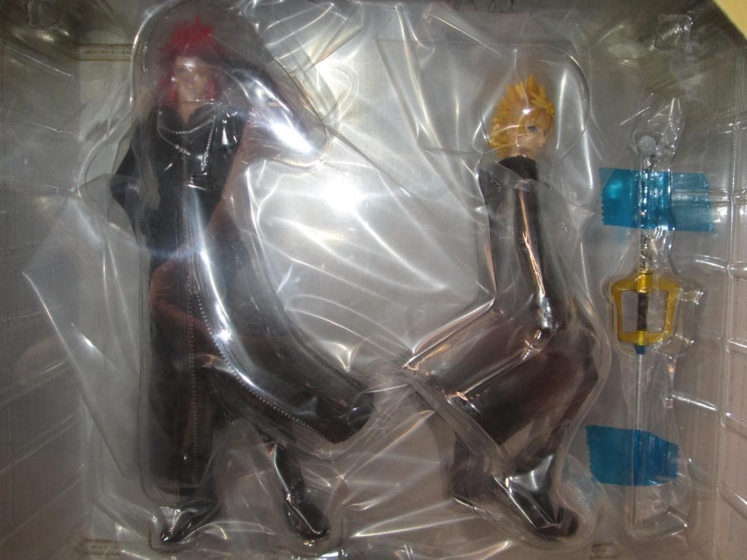 一番くじ キングダムハーツ ラストワン賞 ロクサス＆アクセルスタチュー