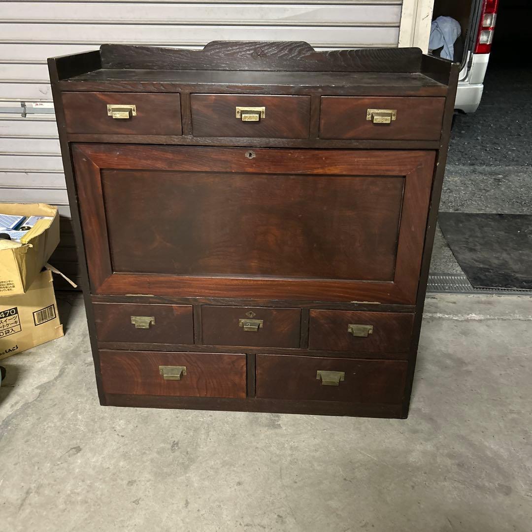 古く味のある木製の引き出し5杯　チェスト　昭和レトロ　古家具　古民家　時代家具