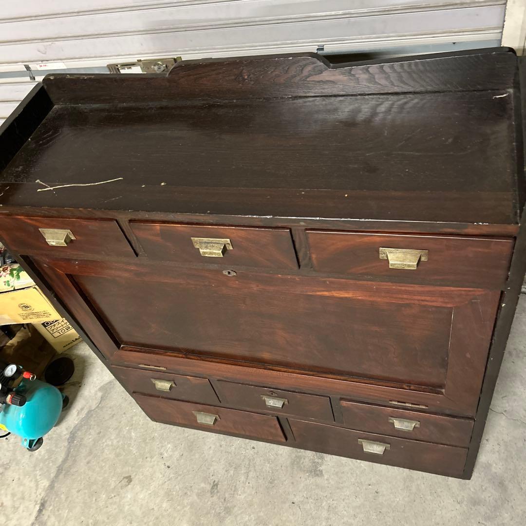 古く味のある木製の引き出し5杯　チェスト　昭和レトロ　古家具　古民家　時代家具