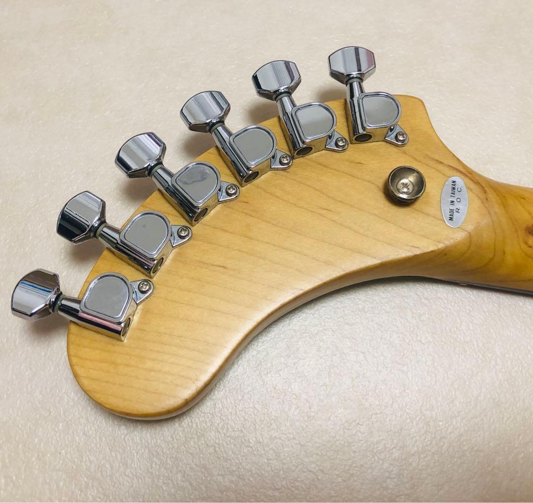 【美品】ZO-3 ミントグリーン アンプ内蔵ミニギター 汎用ケース付 ぞーさん