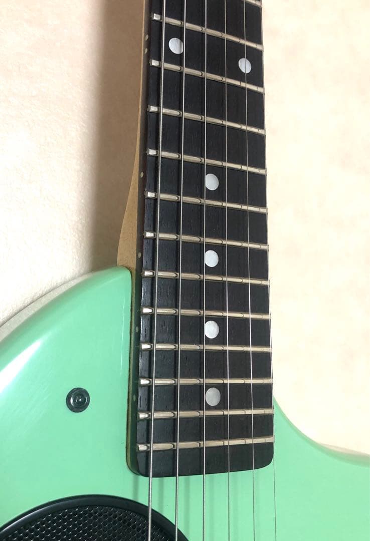 【美品】ZO-3 ミントグリーン アンプ内蔵ミニギター 汎用ケース付 ぞーさん