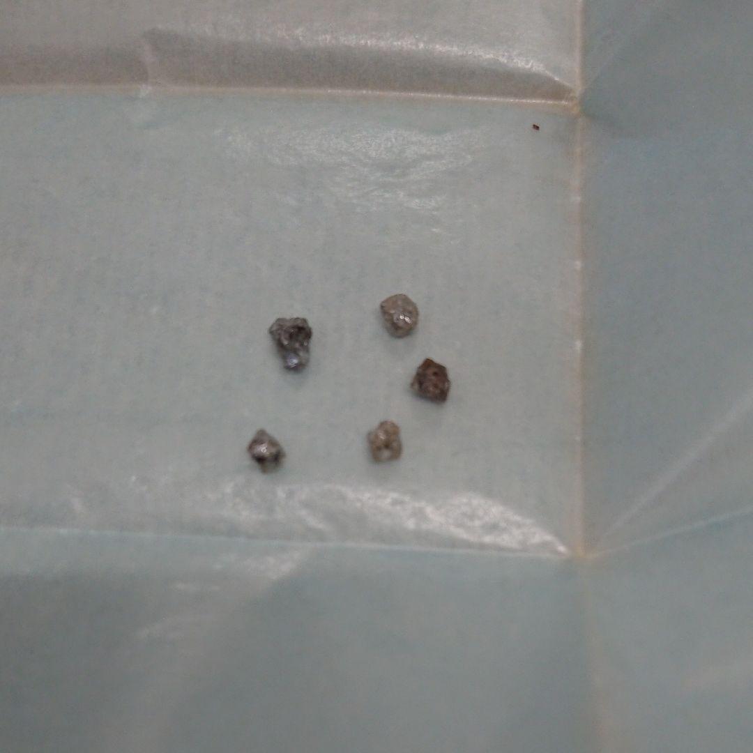 天然ダイヤモンド原石 8粒