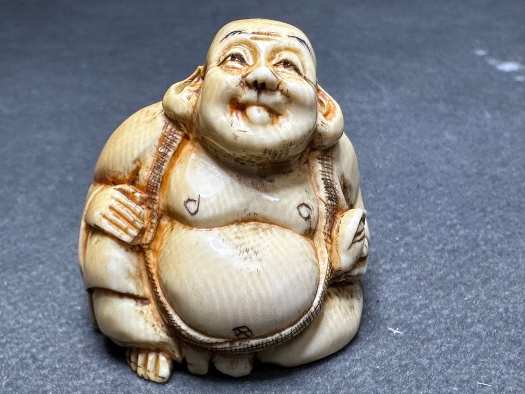 極上　根付　仏像　天然素材　アンティーク　和彫　置物　骨董　飾り物　古美術品