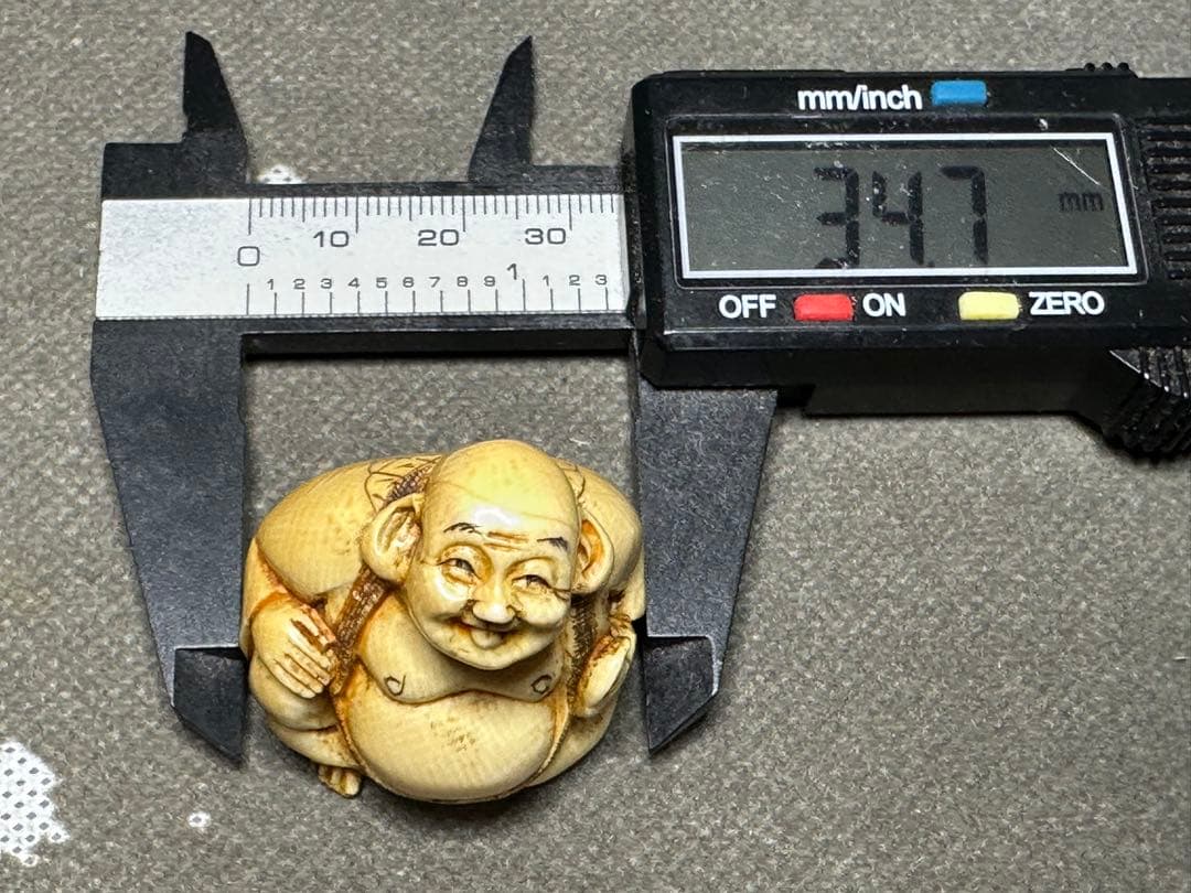 極上　根付　仏像　天然素材　アンティーク　和彫　置物　骨董　飾り物　古美術品