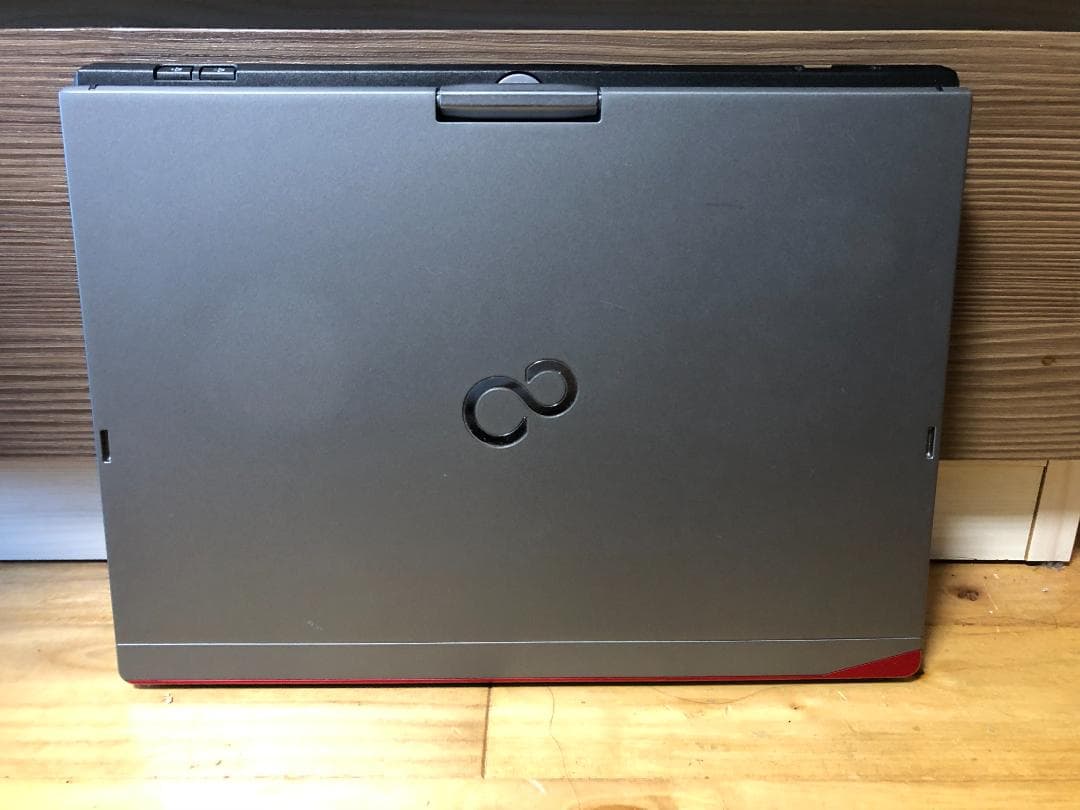 富士通 LIFEBOOK T725/K Windows11