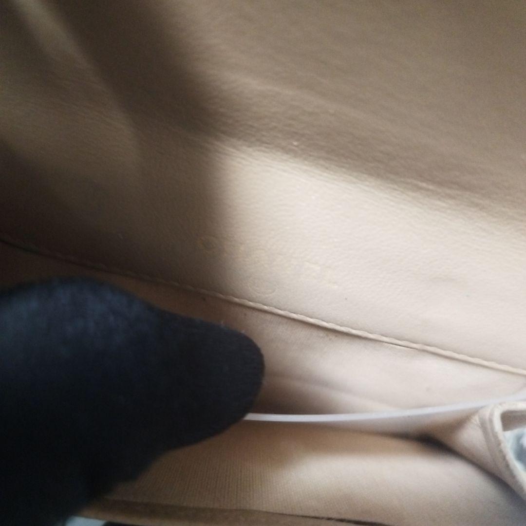 シャネル　斜め掛け　コンパクトウォレット