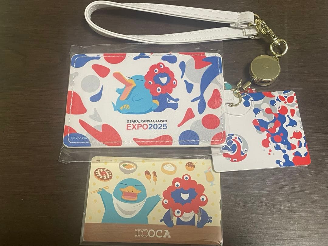 大阪・関西万博　ICOCAと合皮パスケース　ミャクミャク