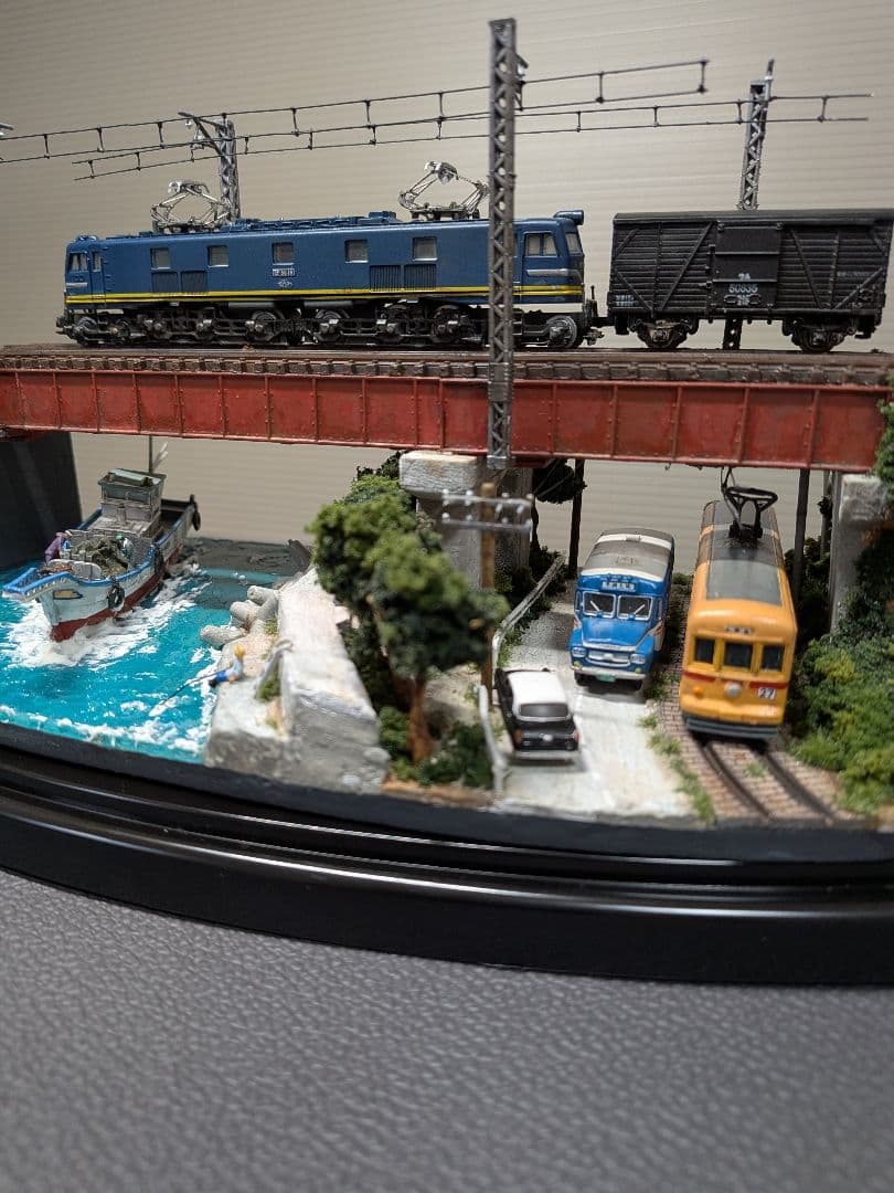 No.62鉄道Nゲージジオラマ車両、漁船、バス等付き