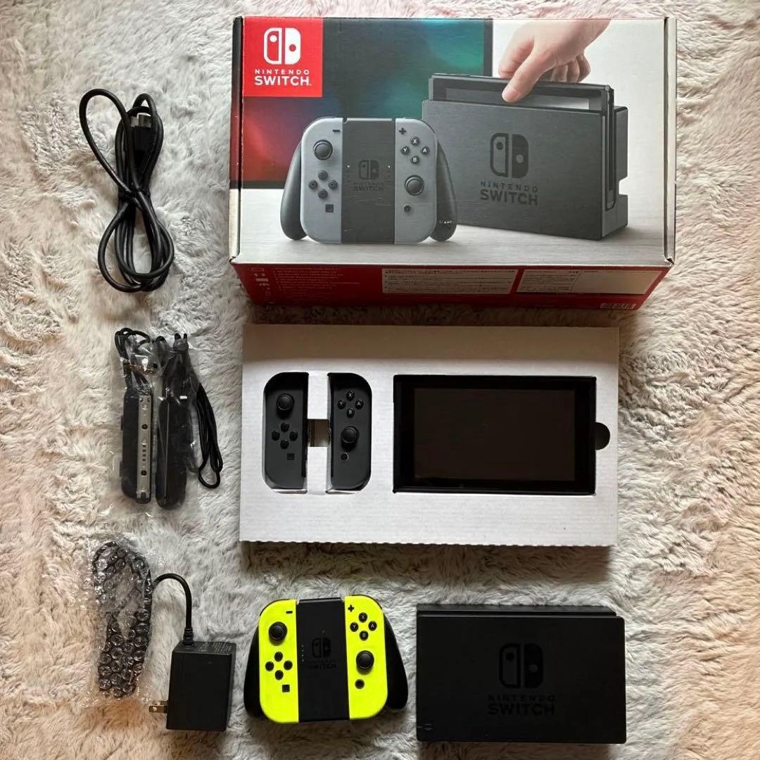 ニンテンドースイッチ　Nintendo Switch 本体・ジョイコン2セット