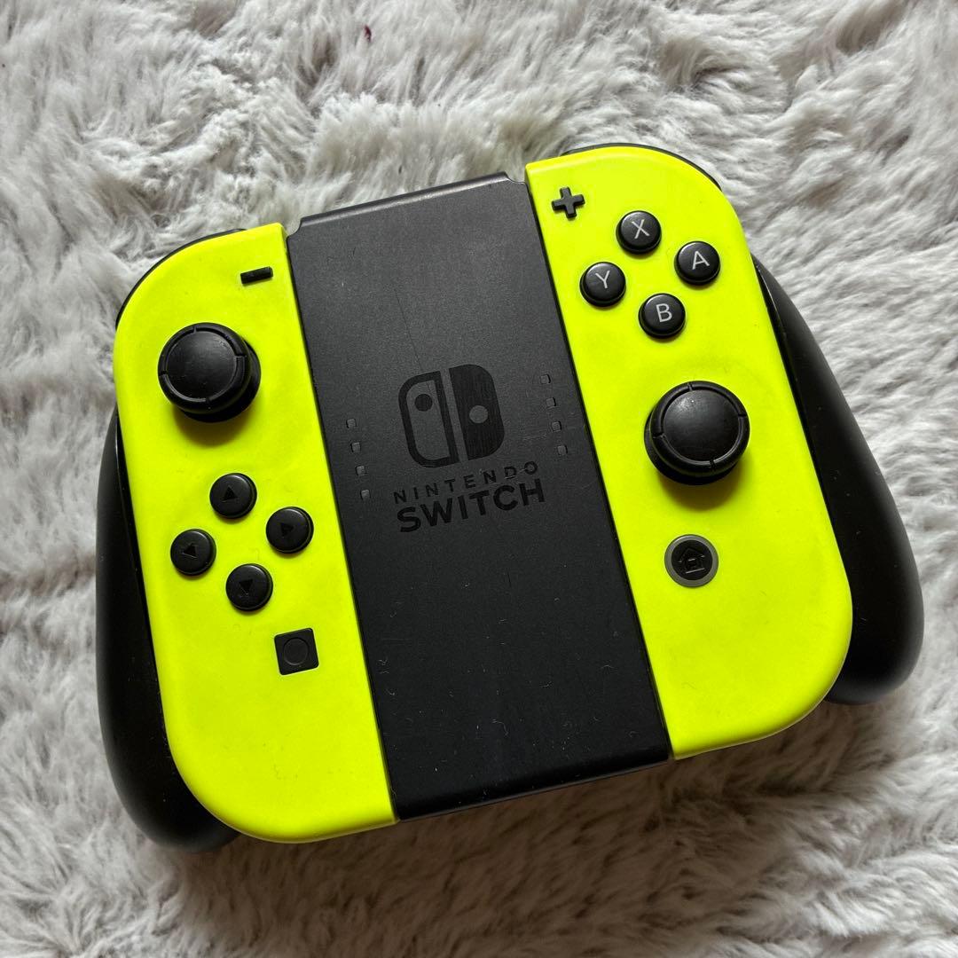 ニンテンドースイッチ　Nintendo Switch 本体・ジョイコン2セット