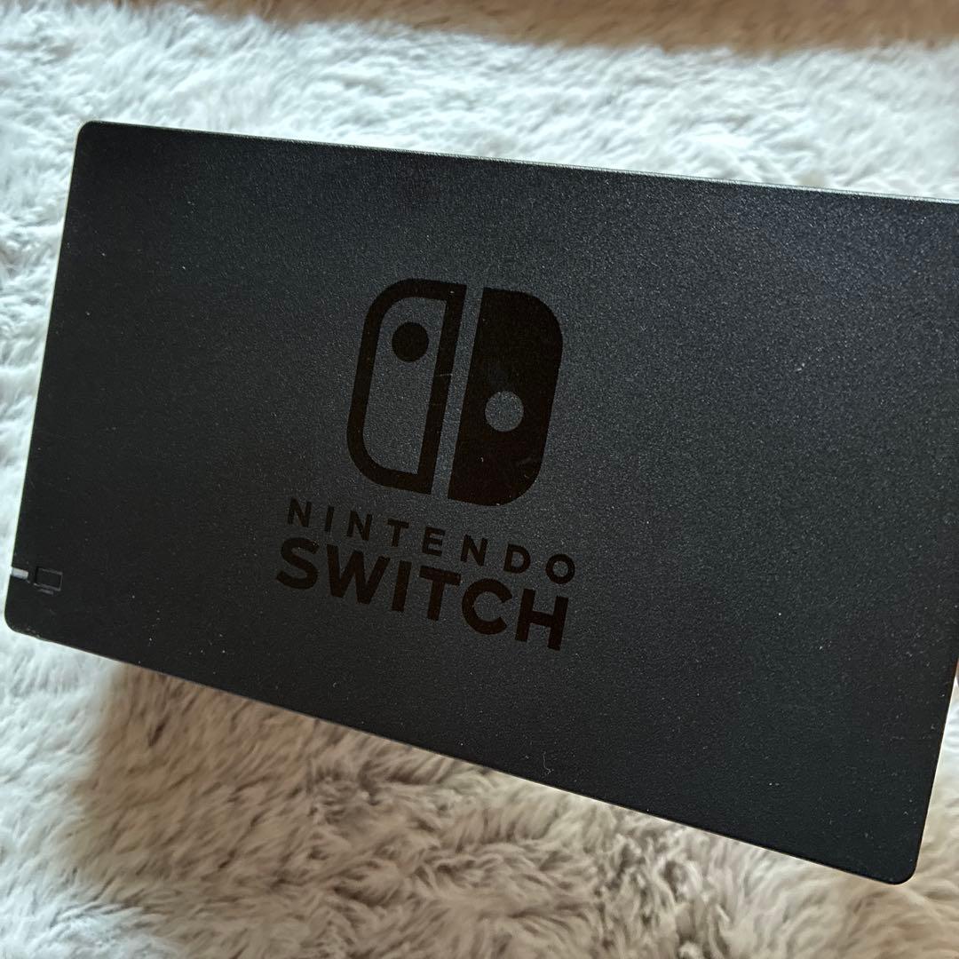 ニンテンドースイッチ　Nintendo Switch 本体・ジョイコン2セット